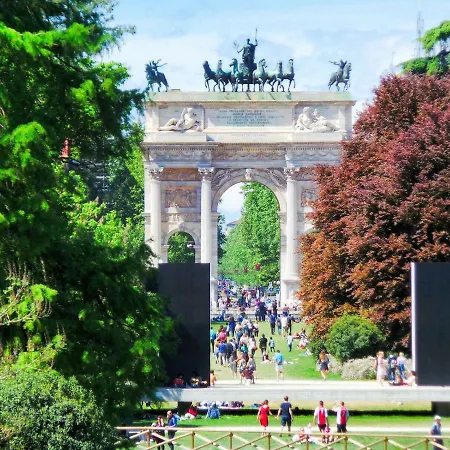 Duomo Shopping شقة